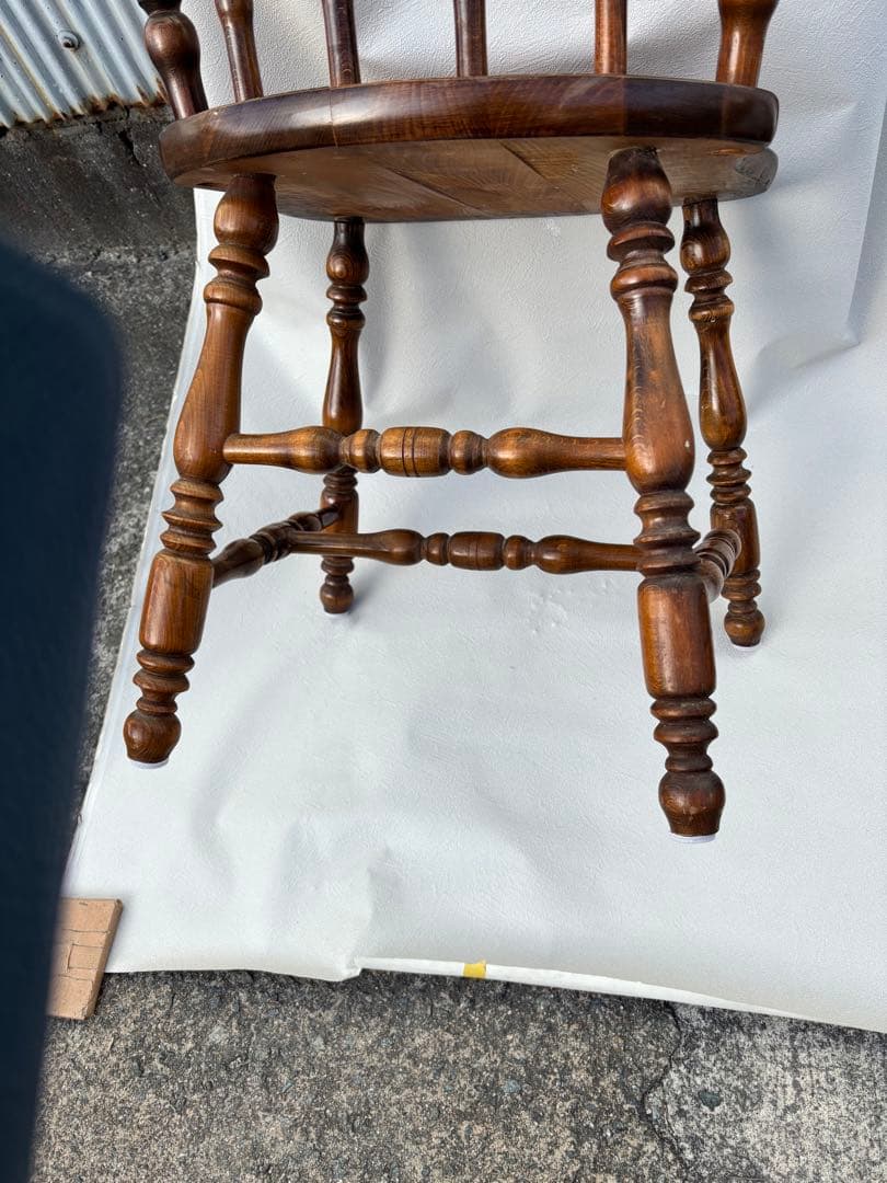 アンティークな飛騨産業のウィンザーチェア　キツツキマーク　椅子希少