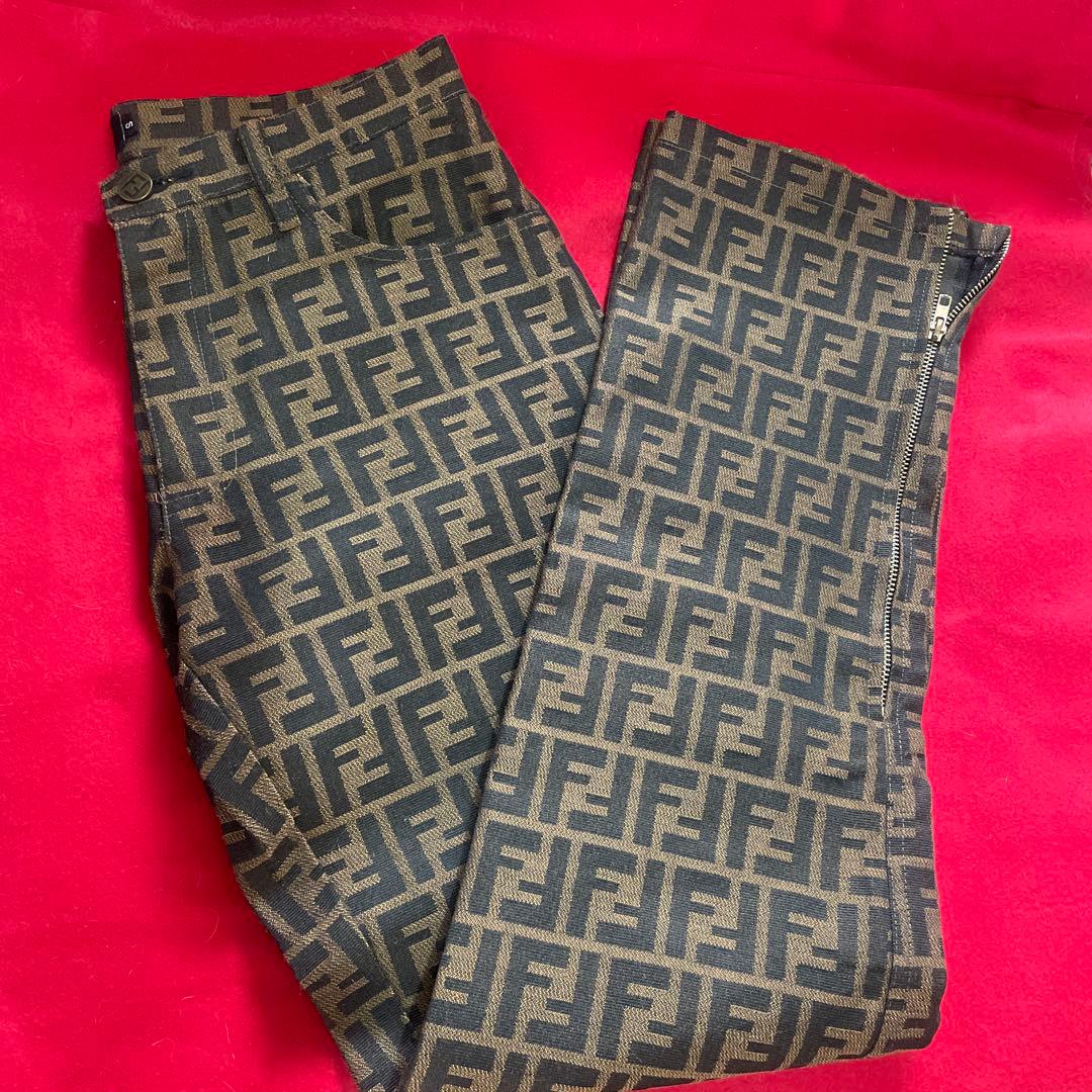 希少 レア フェンディ パンツ FENDI メンズ　レディース　ズッカ柄