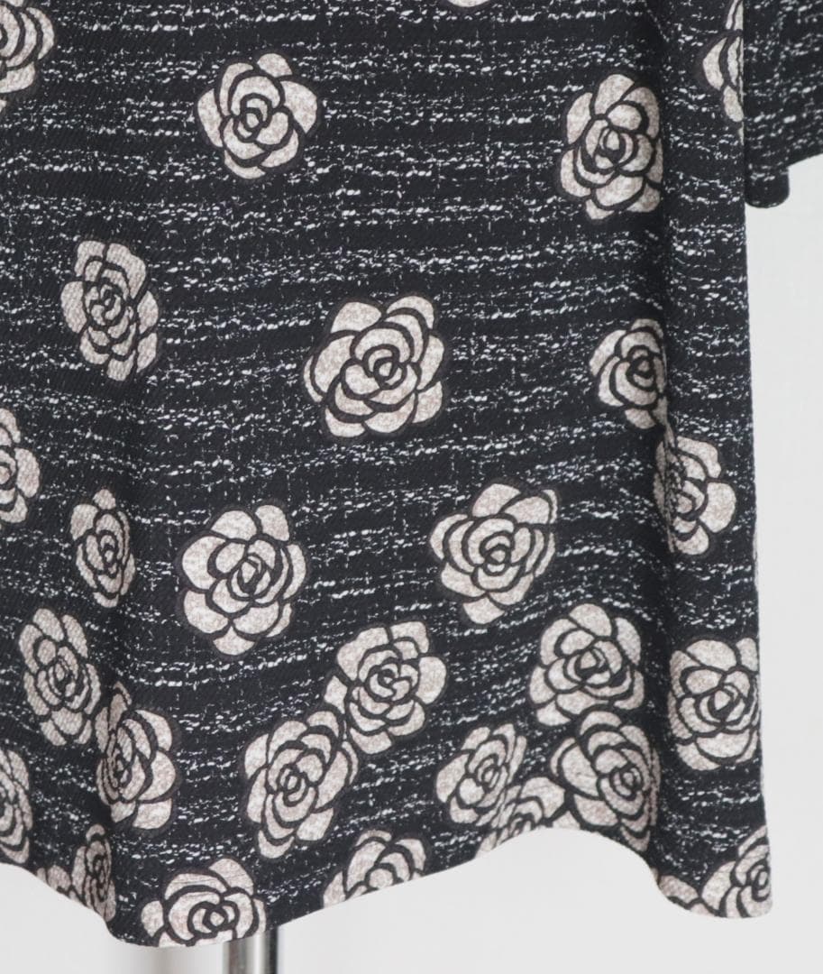 新品【Leilian レリアン】フラワー柄 チュニック 黒 13+