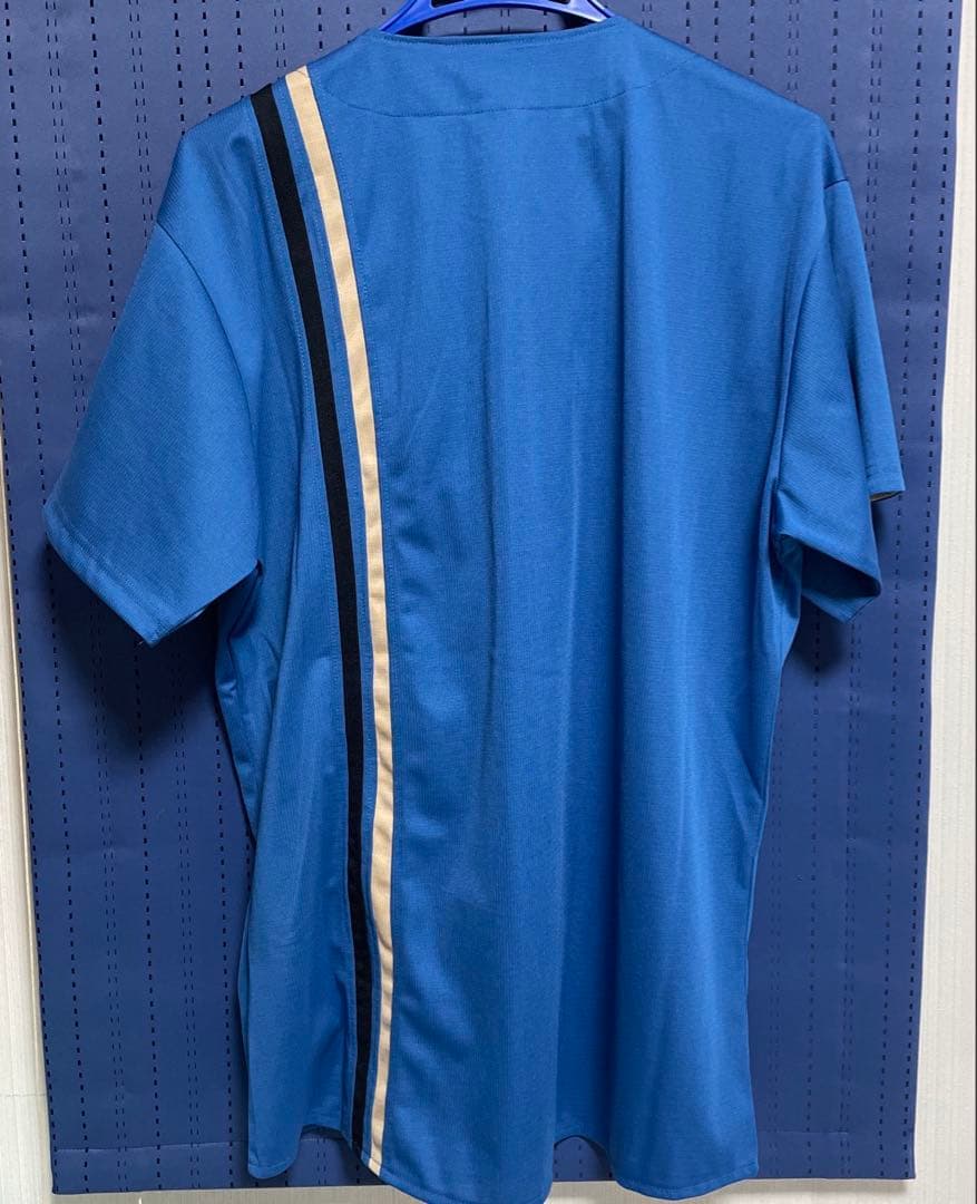 【未使用新品】北海道日本ハムファイターズ　ビジターユニフォーム　Lサイズ