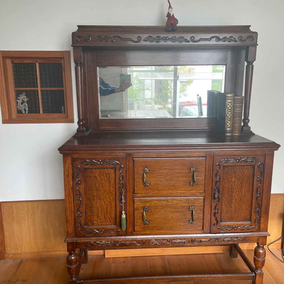 やまさん専用　イギリスアンティーク　鍵付き　ミラーバックサイドボード古本2冊付