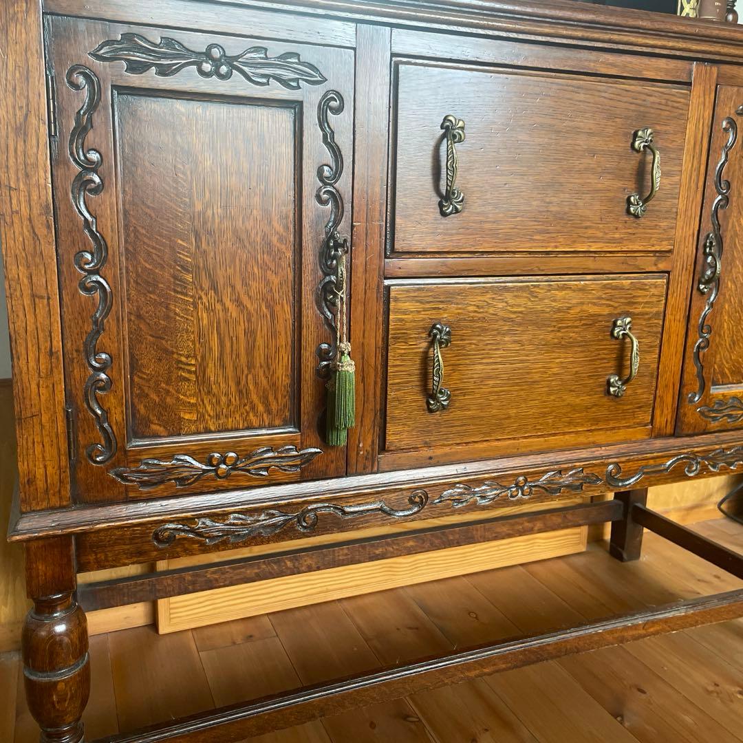 やまさん専用　イギリスアンティーク　鍵付き　ミラーバックサイドボード古本2冊付