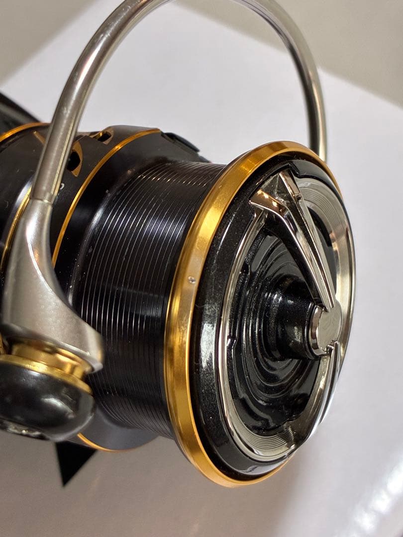 CALDIA LT 2500S-XH スピニングリール