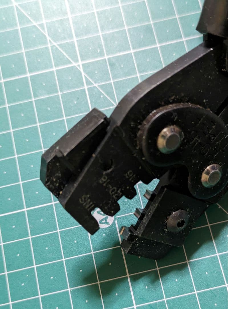 TE Connectivity (AMP)精密圧着機器　　型番　755223−1