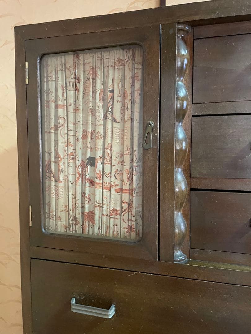 little meさん専用木製 箪笥 7段引出し ガラス扉付鍵付き 昭和レトロ