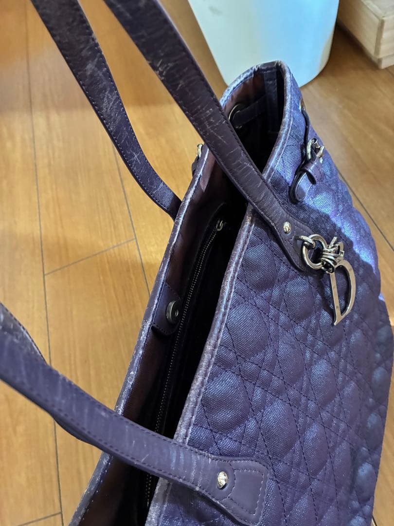 キルティング紫色トートバッグ Dロゴ付き