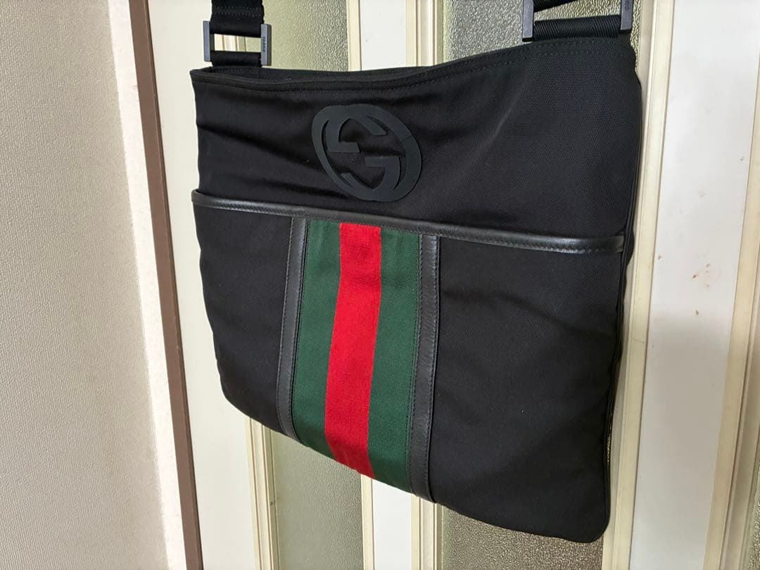 グッチ ショルダーバッグ