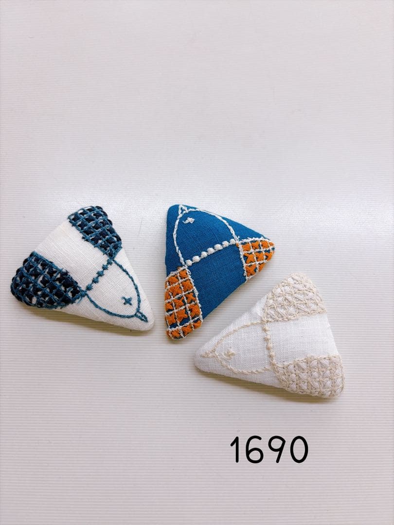 専用✨ミナペルホネンハンドメイドヘアピン