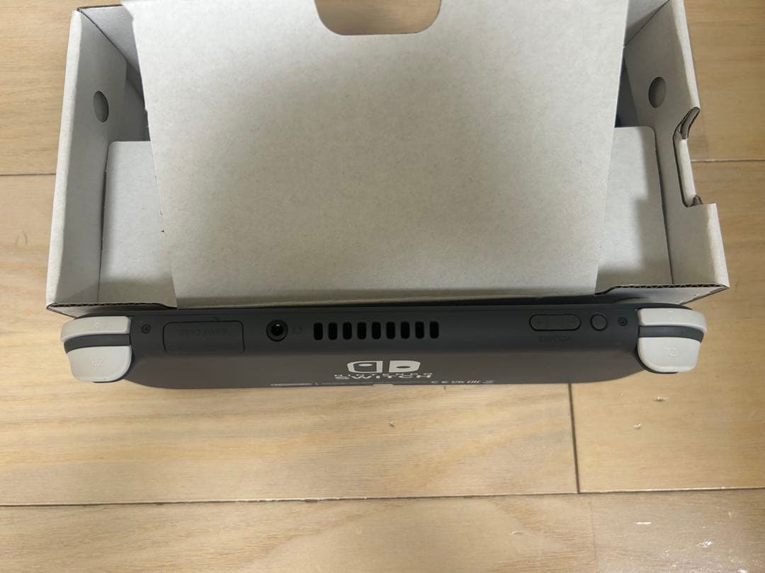 Nintendo Switch Lite グレー 本体 + ドラクエIII