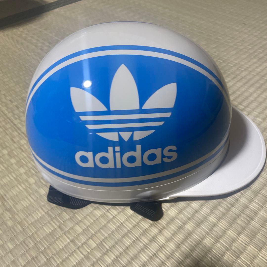adidas柄 ヘルメット　半キャ