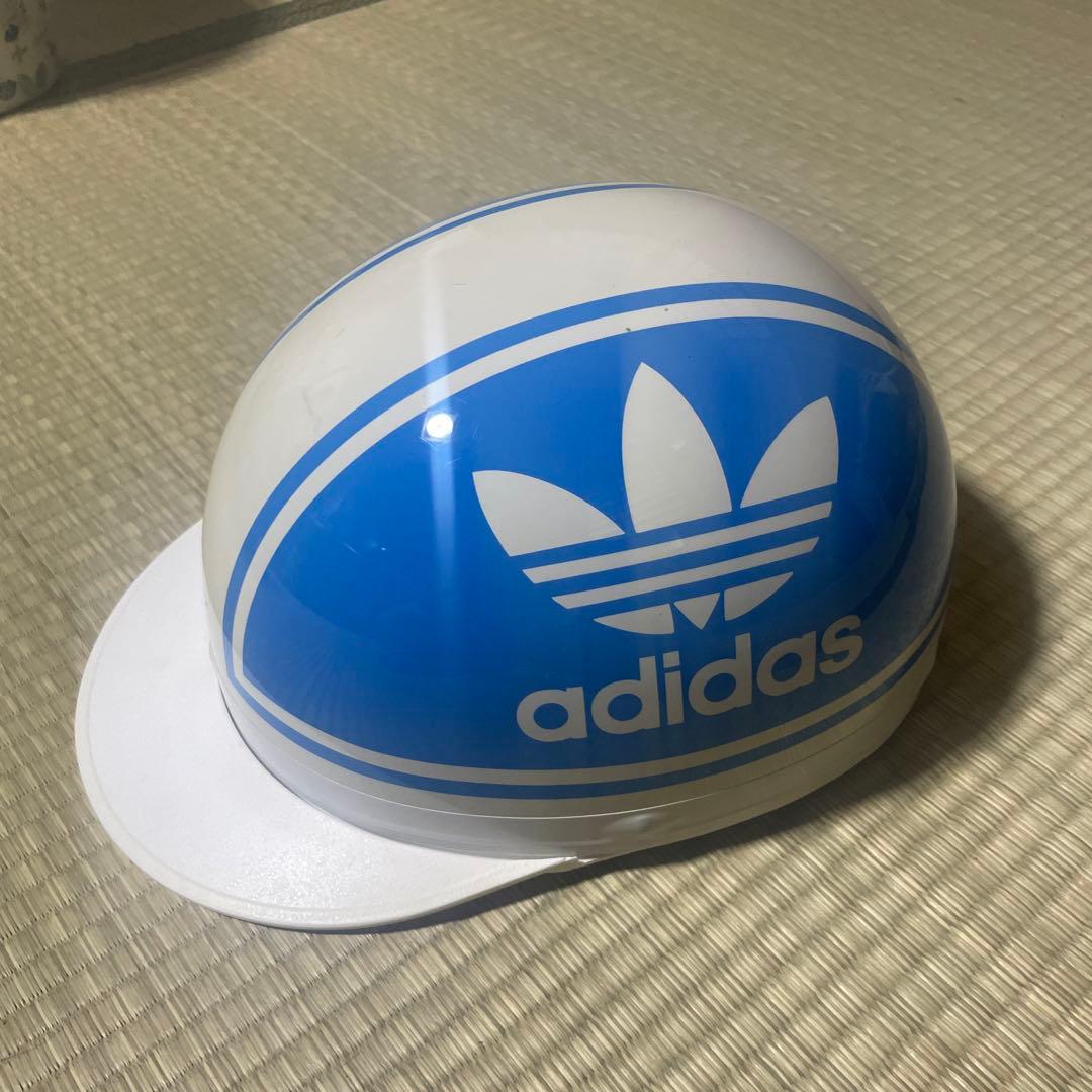 adidas柄 ヘルメット　半キャ