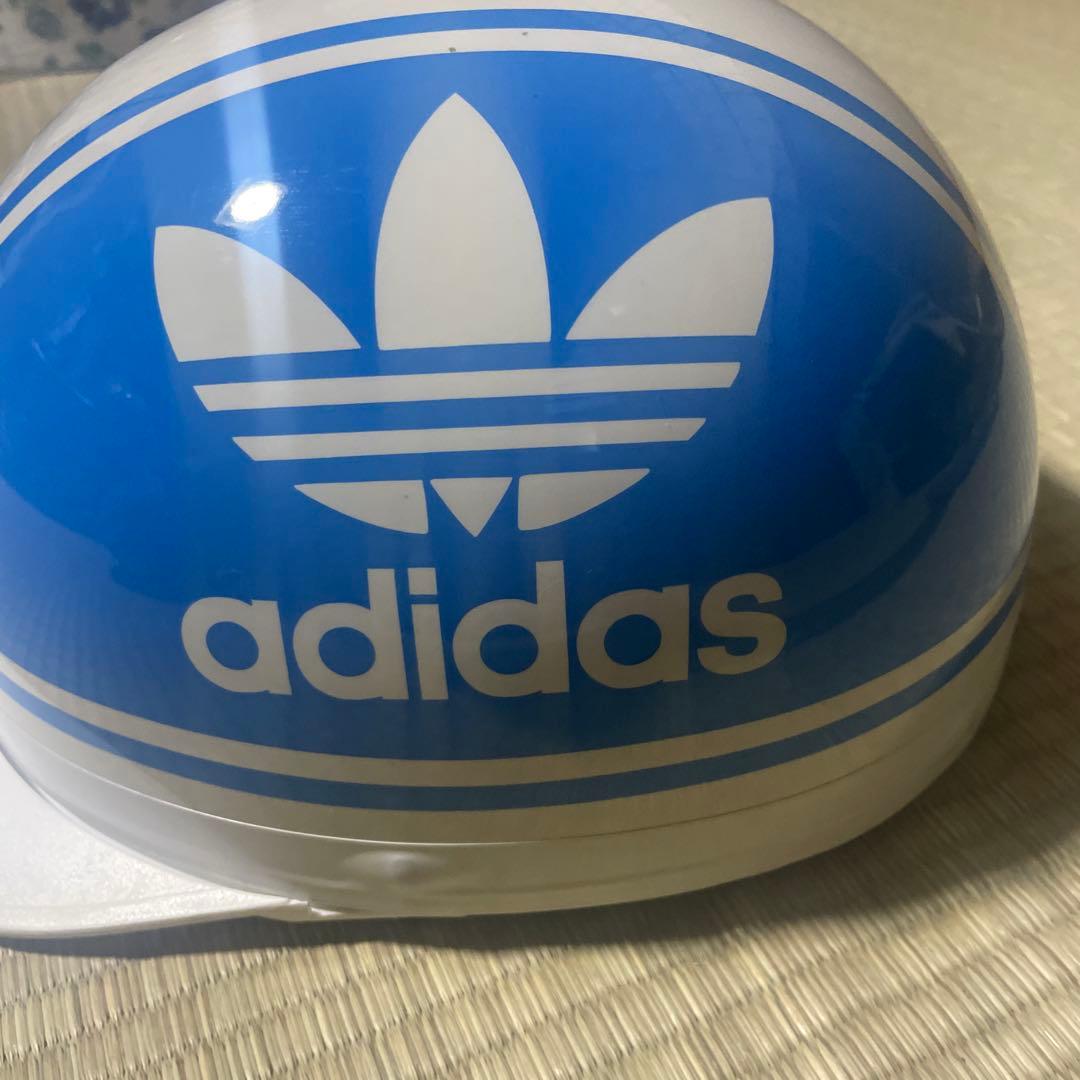 adidas柄 ヘルメット　半キャ