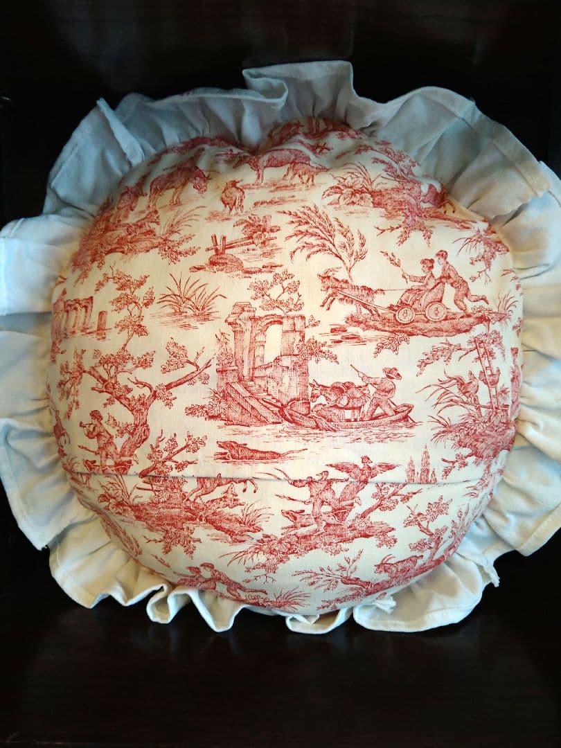 4/5まで特別価格★フランスアンティークイニシャル刺繍★レース刺繍★クッション