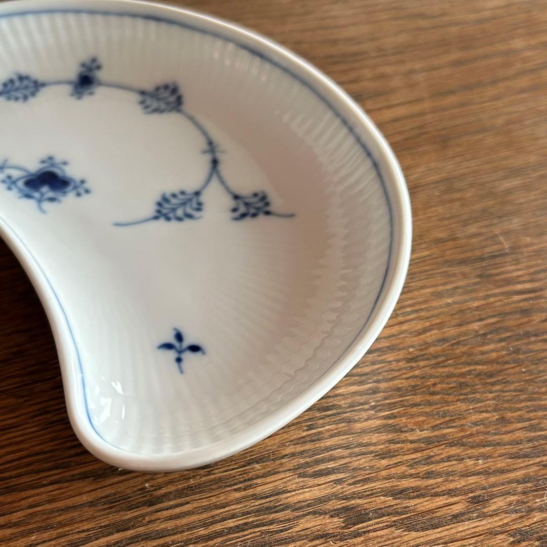 ロイヤルコペンハーゲン ブルーフルーテッド ジャパニーズ クレセントディッシュ