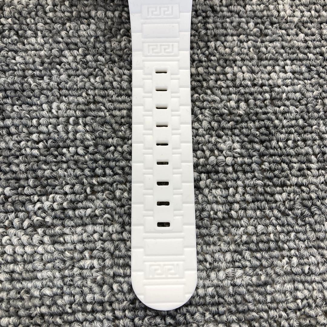 フォロー割　VERSACE ヴェルサーチ ラバーベルトウォッチ 未使用品