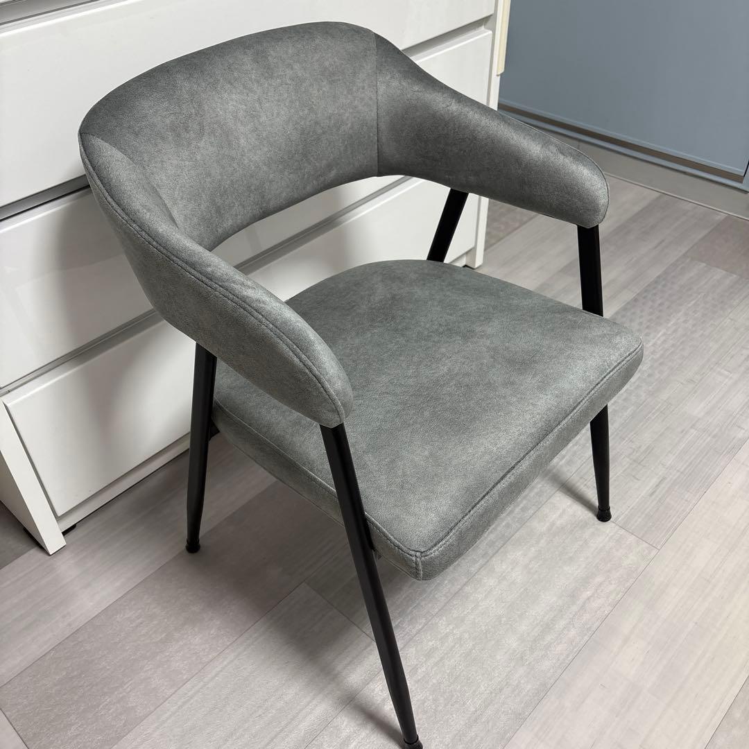 【ほぼ新品】ニトリ 肘付きダイニングチェア(イジー2 ライトグレー)