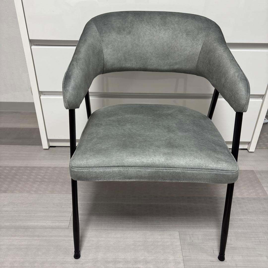 【ほぼ新品】ニトリ 肘付きダイニングチェア(イジー2 ライトグレー)