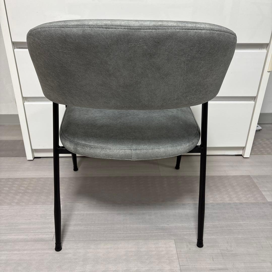 【ほぼ新品】ニトリ 肘付きダイニングチェア(イジー2 ライトグレー)