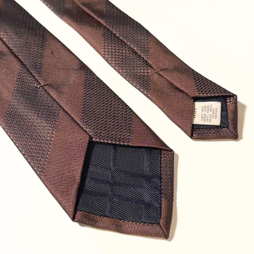 【美品】 BURBERRY バーバリー ストライプ柄 ブラウン系 ネクタイ