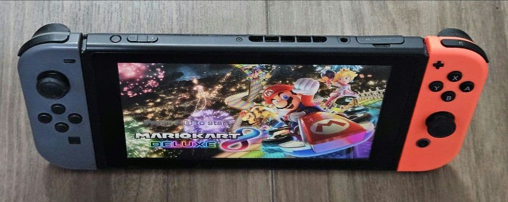 Nintendo Switch　任天堂　スイッチ　swg0425