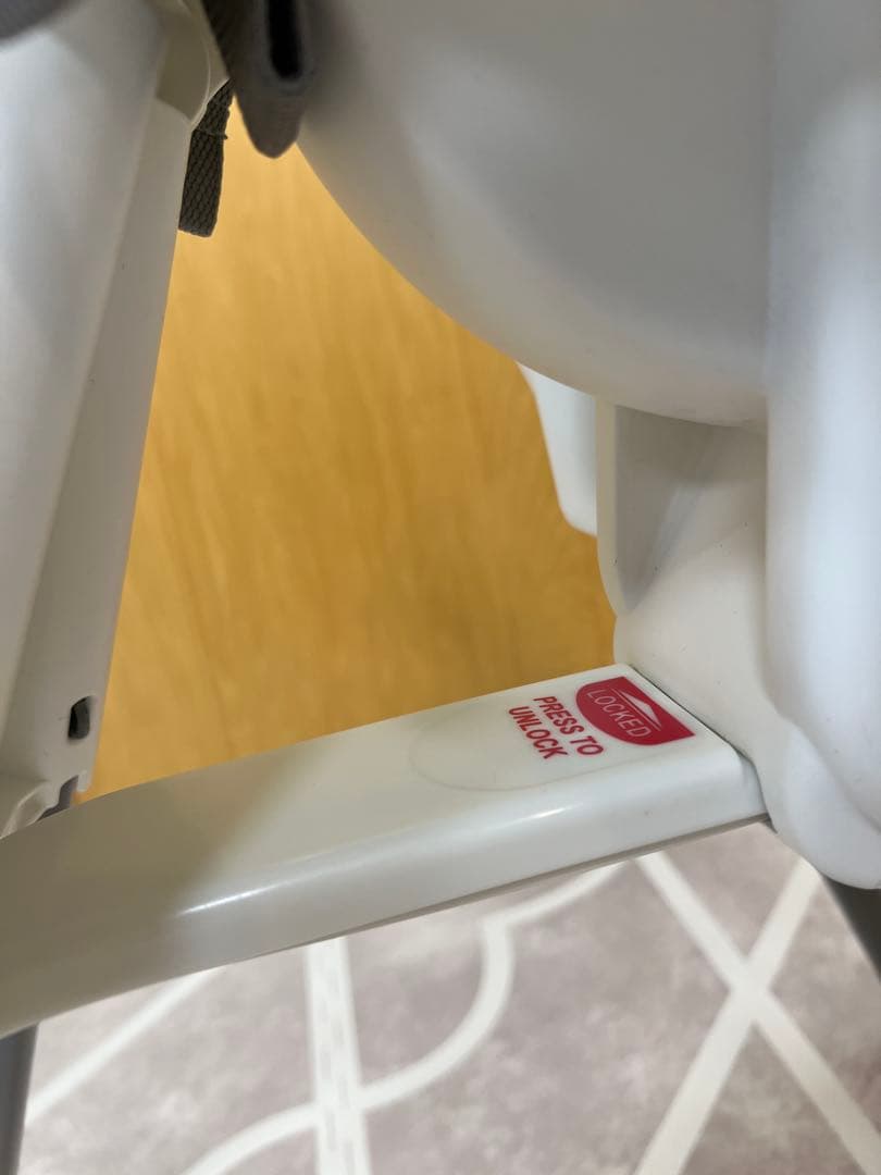 BABYBJORN ベビービョルン　 ベビービョルン　ハイチェア