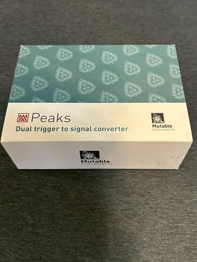 Mutable Instruments Peaks モジュラーシンセサイザー