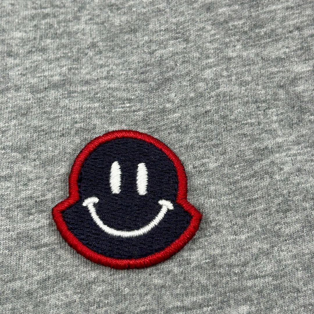 K143 S モンクレール ワッペン ニコちゃん 半袖 Tシャツ グレー メンズ