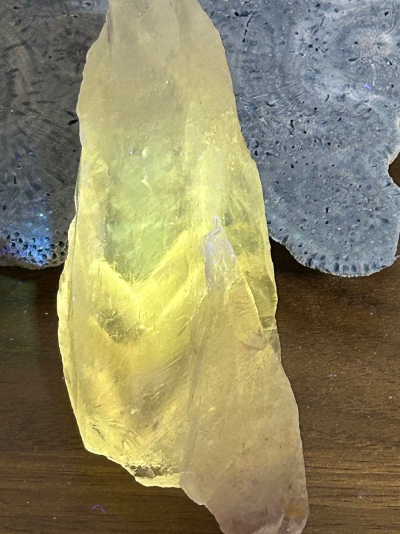 バイーア州産 ファントムアメジスト 原石 ラベンダーの幻影