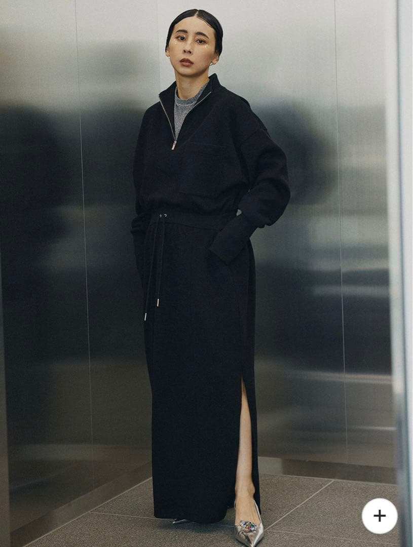 ワンピース UND HALF ZIP SWEAT DRESS