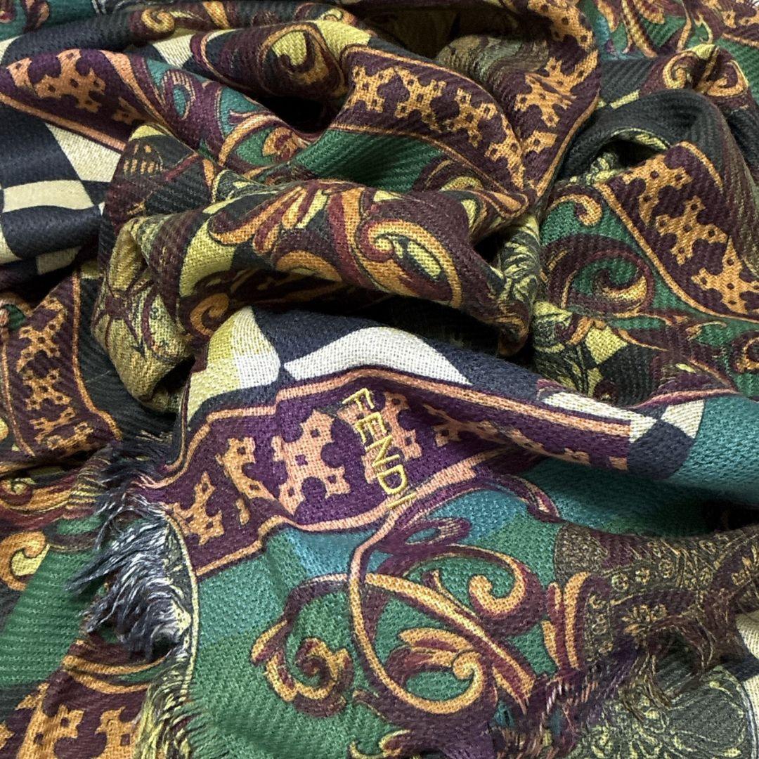 【美品】FENDI フェンディ イタリア製 刺繍ロゴ ショール 大判ストール