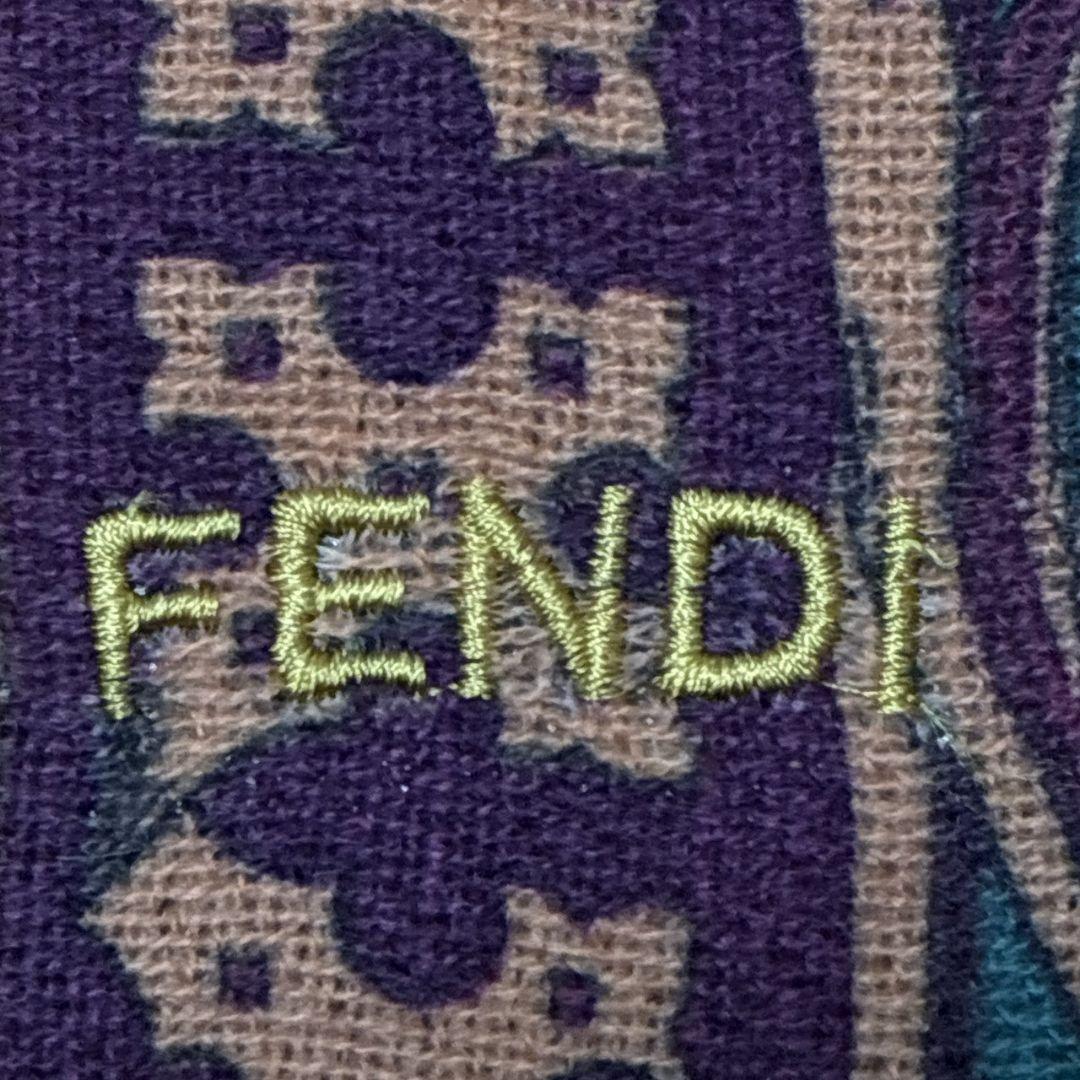 【美品】FENDI フェンディ イタリア製 刺繍ロゴ ショール 大判ストール