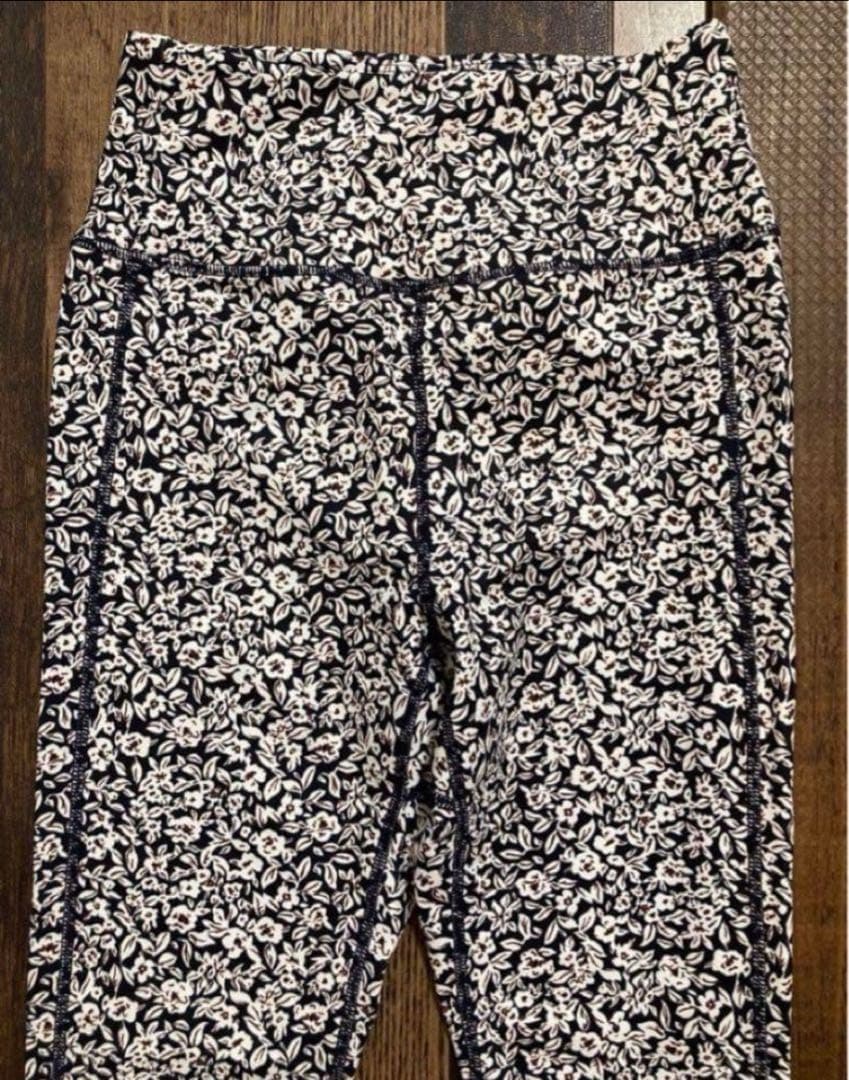 極美　emmi yoga エミヨガ　ヨガウェア　ネイビー×ホワイト S