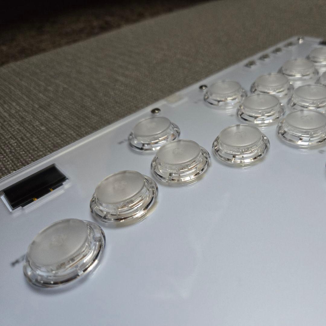 Haute42 R16 ホワイト レバーレスコントローラー