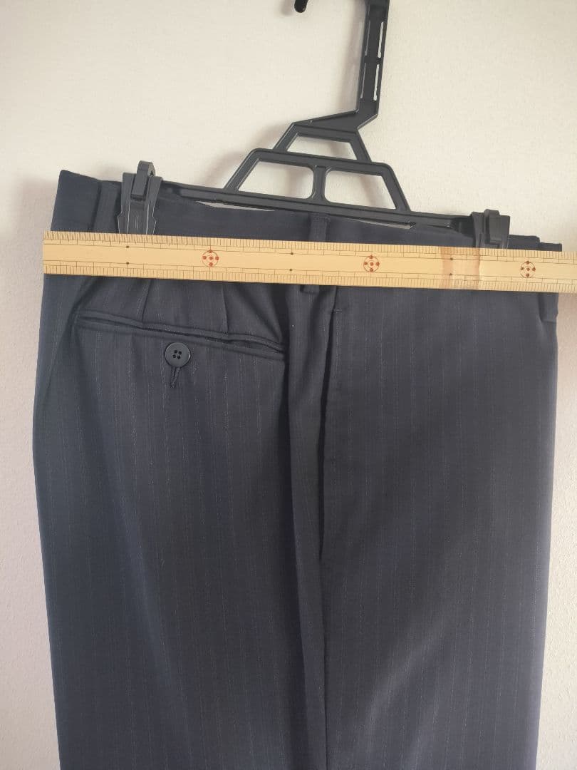 UNITED ARROWS luxxorビジネススーツ ダークグレー ストライプ