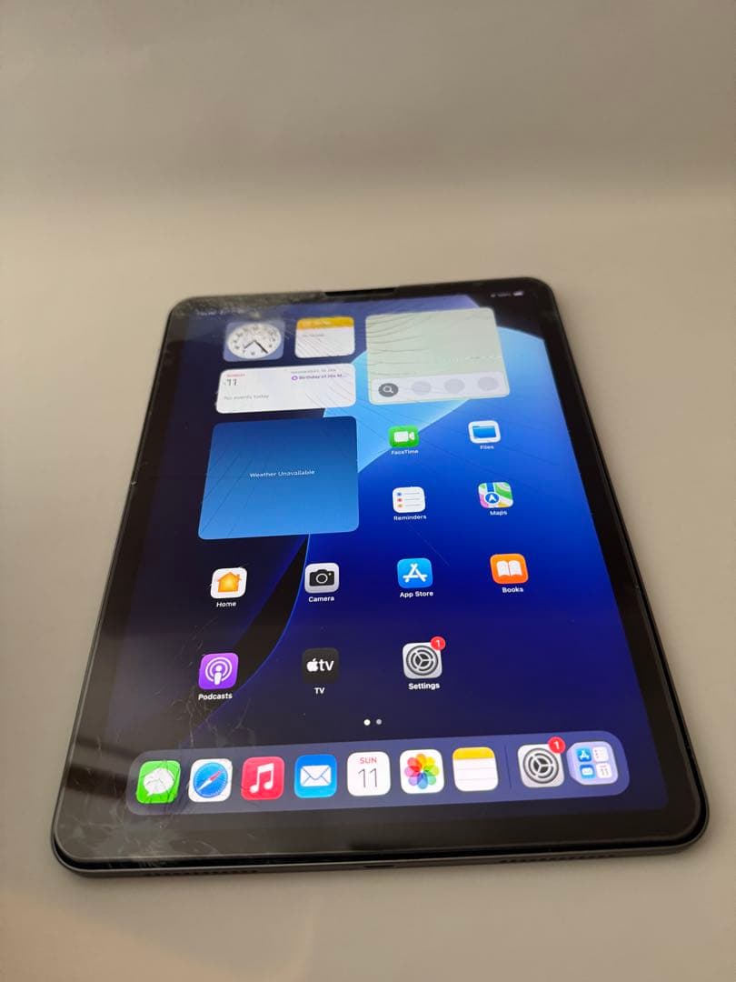 【ジャンク】iPad Air (第4世代) 256GB ※画面割れ大