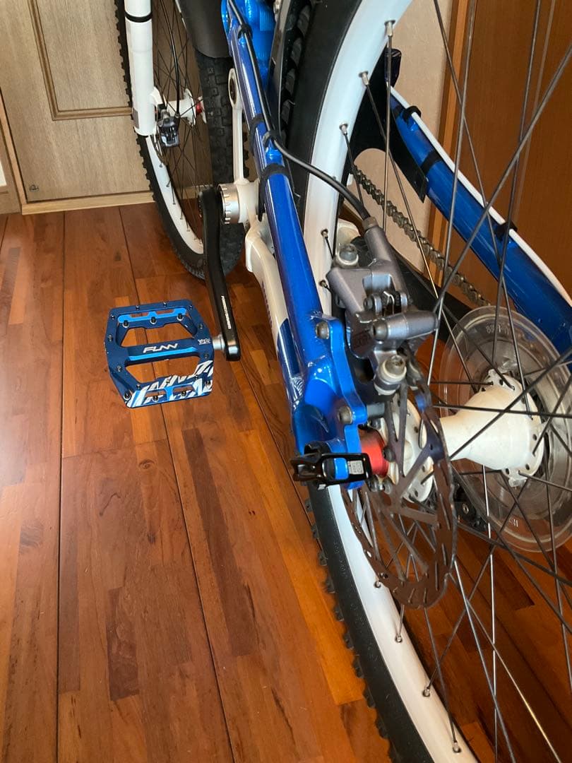 MON BOOT'R EXPERT 2012モデル