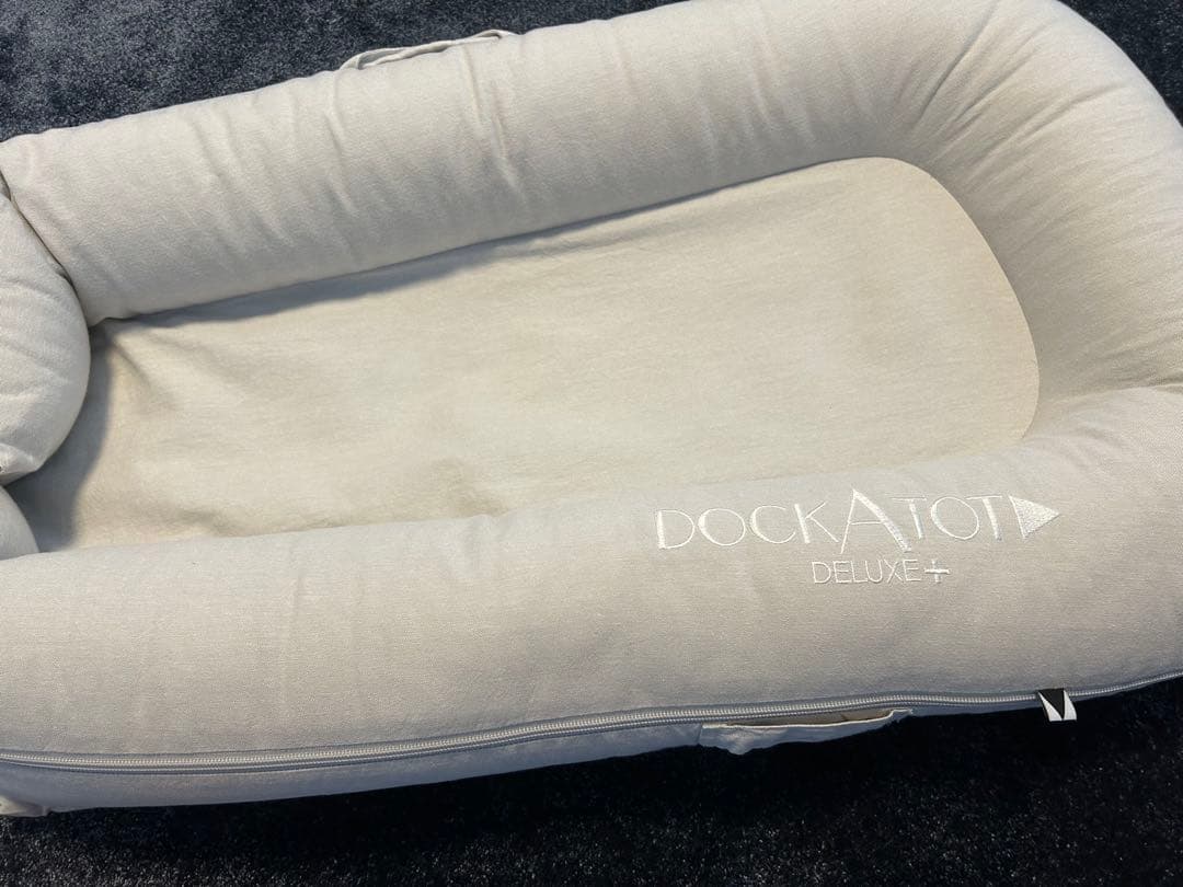 DockATot Deluxe+ ベビーコット
