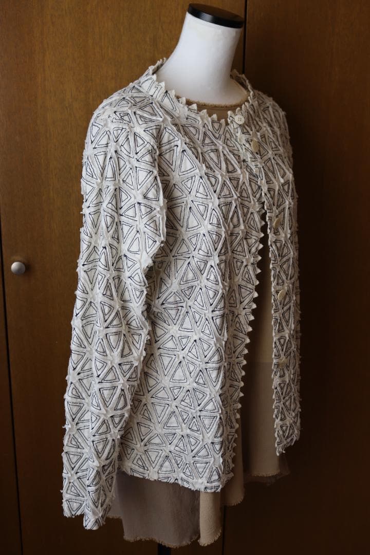 59 イッセイミヤケ　HaaT　サマー　ノーカラー　ジャケット　白