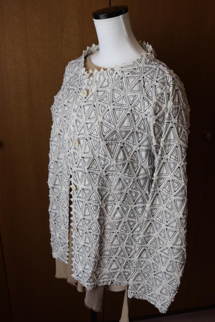 59 イッセイミヤケ　HaaT　サマー　ノーカラー　ジャケット　白