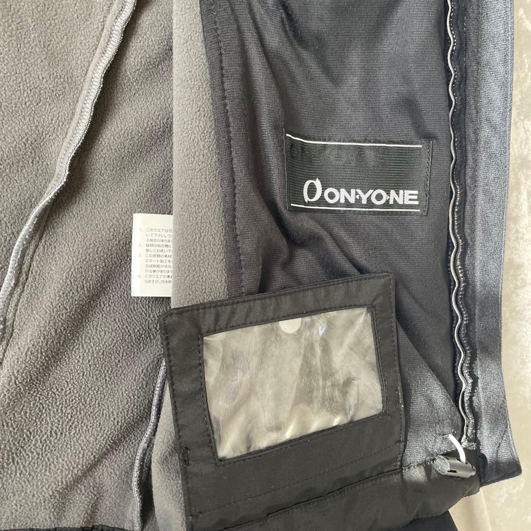 Salomon ON-Y-ONE ジャケット ブラック　ホワイト　ミドラー