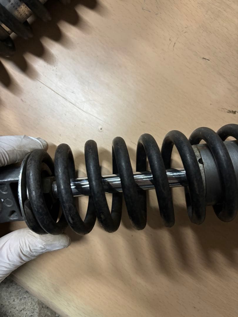 ZRX400 純正リアサスペンション　Kawasaki カワサキ