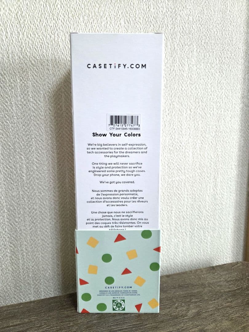 CASETiFYクレヨンしんちゃん スマホストラップ