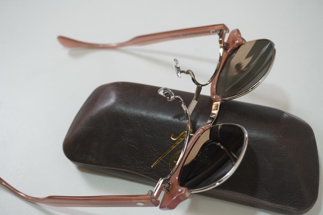 ◆needles◆ニードルズ 　　跳ね上げ式　サングラス　「　土　」