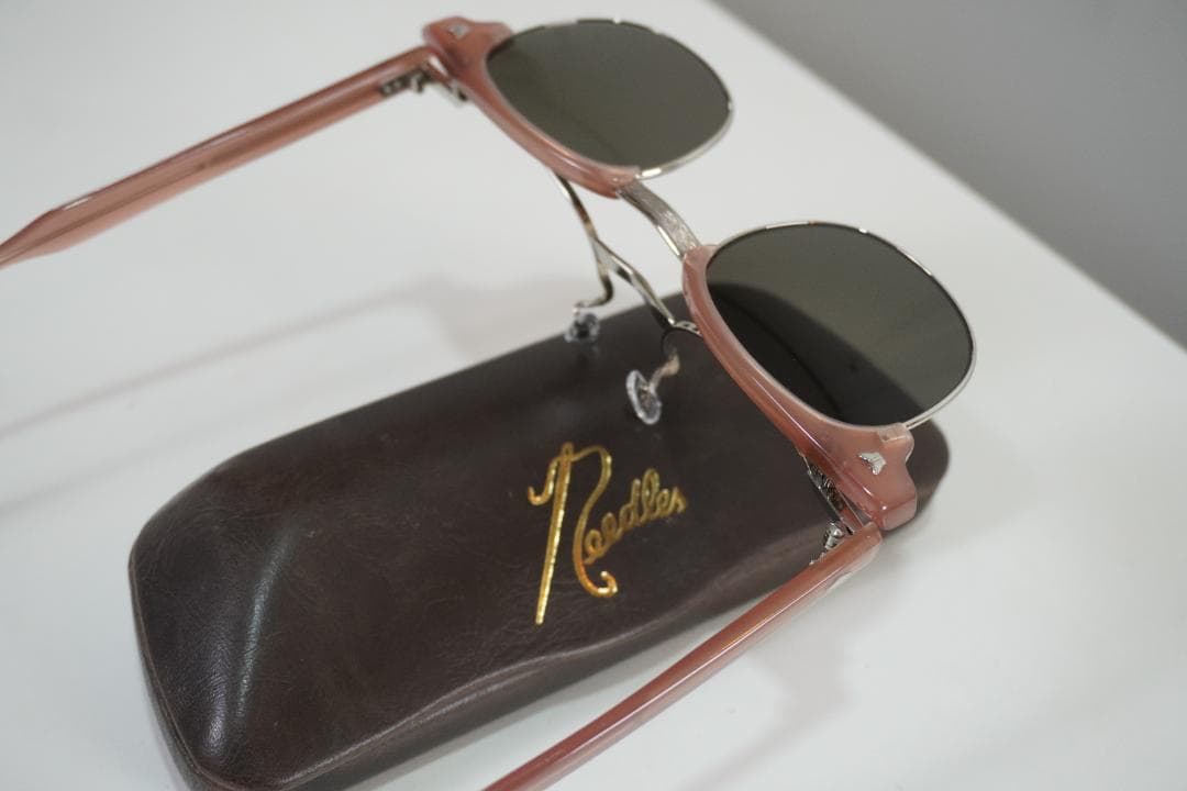 ◆needles◆ニードルズ 　　跳ね上げ式　サングラス　「　土　」