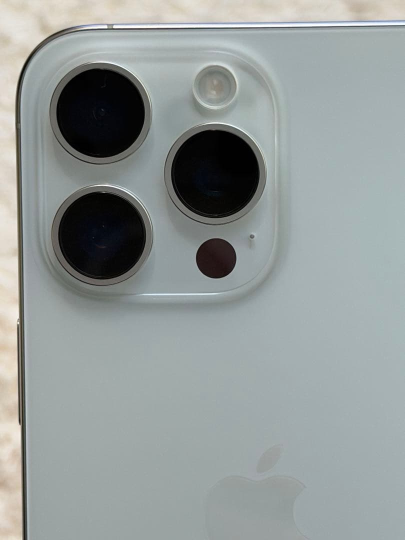 iPhone 15 Pro Max 256GB ホワイト SIMフリー