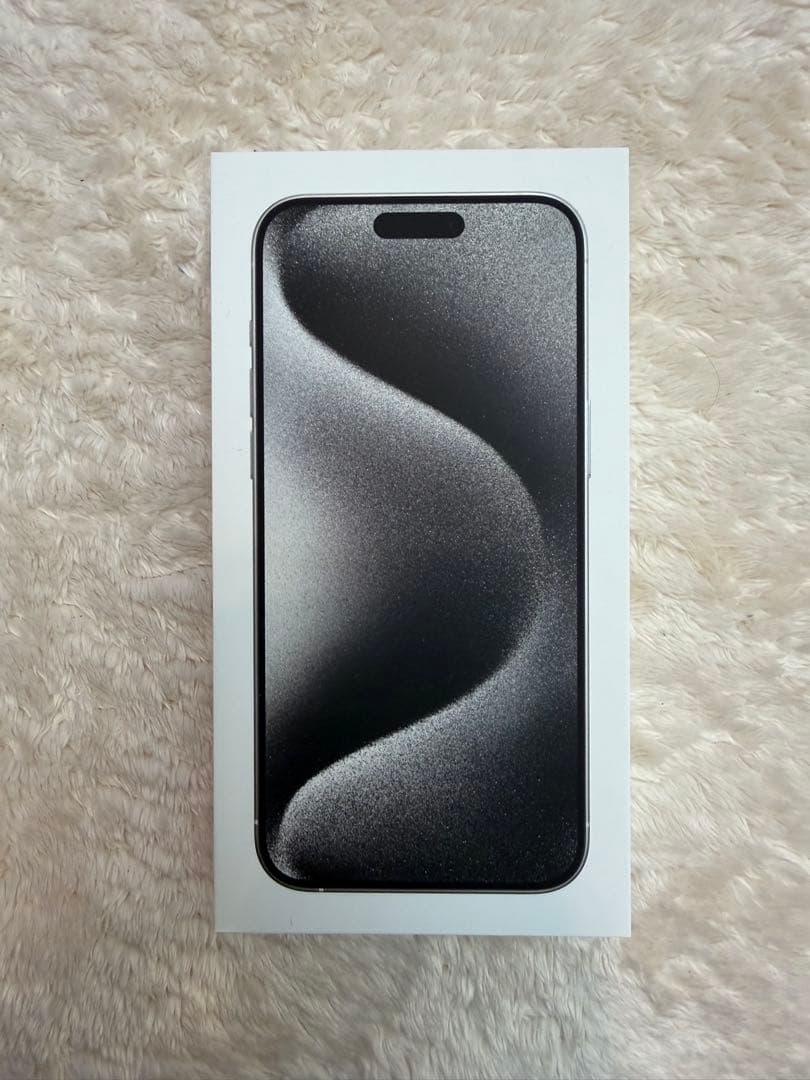 iPhone 15 Pro Max 256GB ホワイト SIMフリー