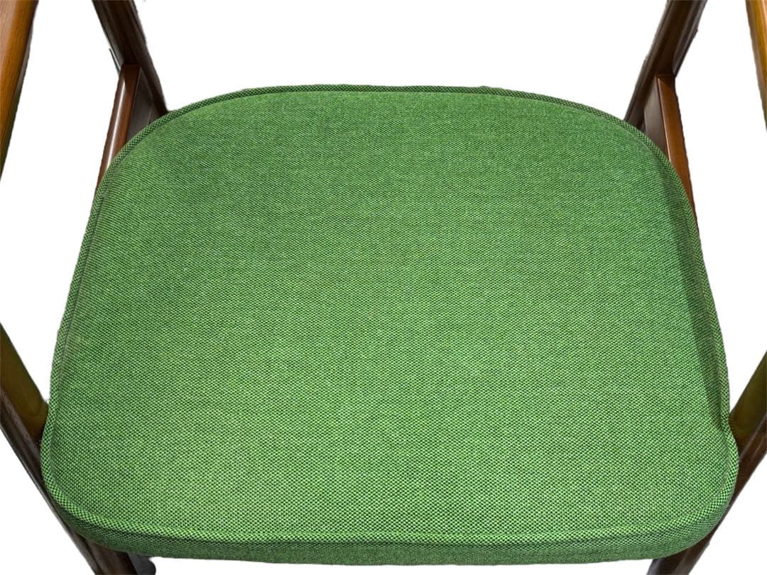 美品　カリモク60 Dチェア タープグリーン 椅子　肘掛け