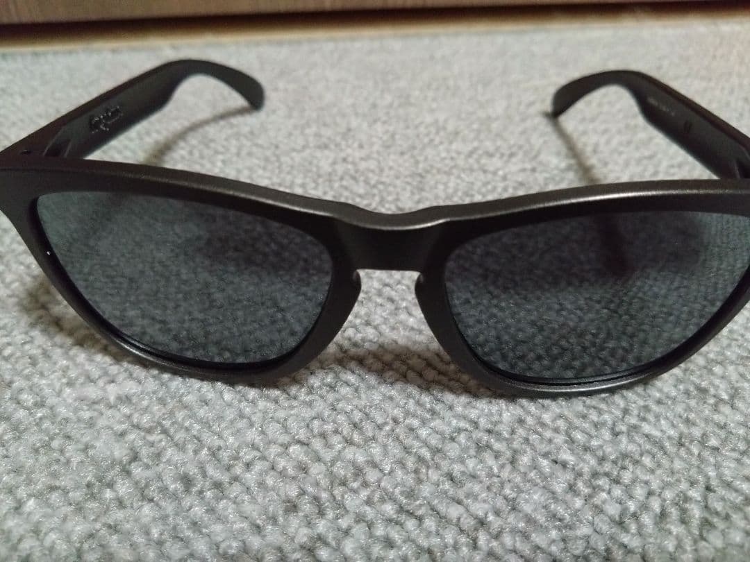 Oakley Frogskins ブラック サングラス