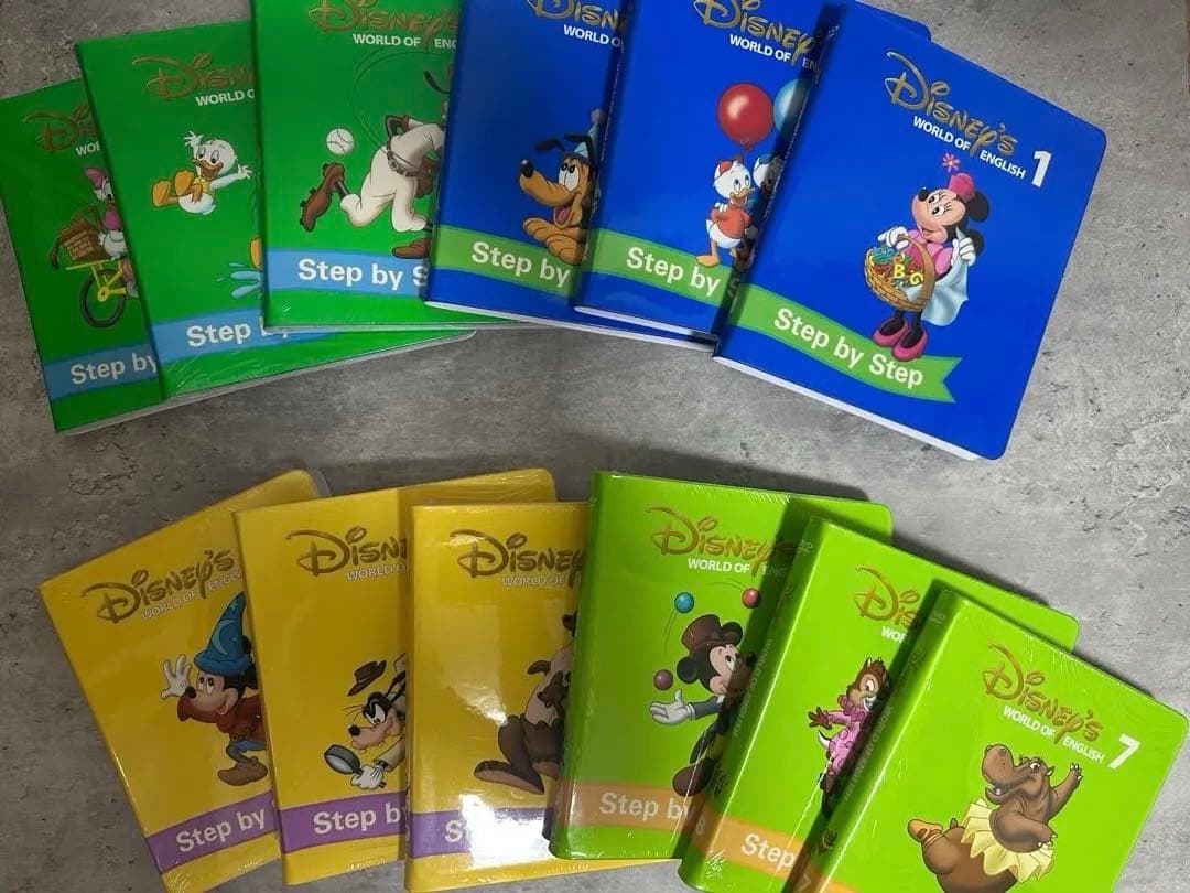 ワールドファミリー　ステップバイステップ　ディズニー　英語教育　子供　知育