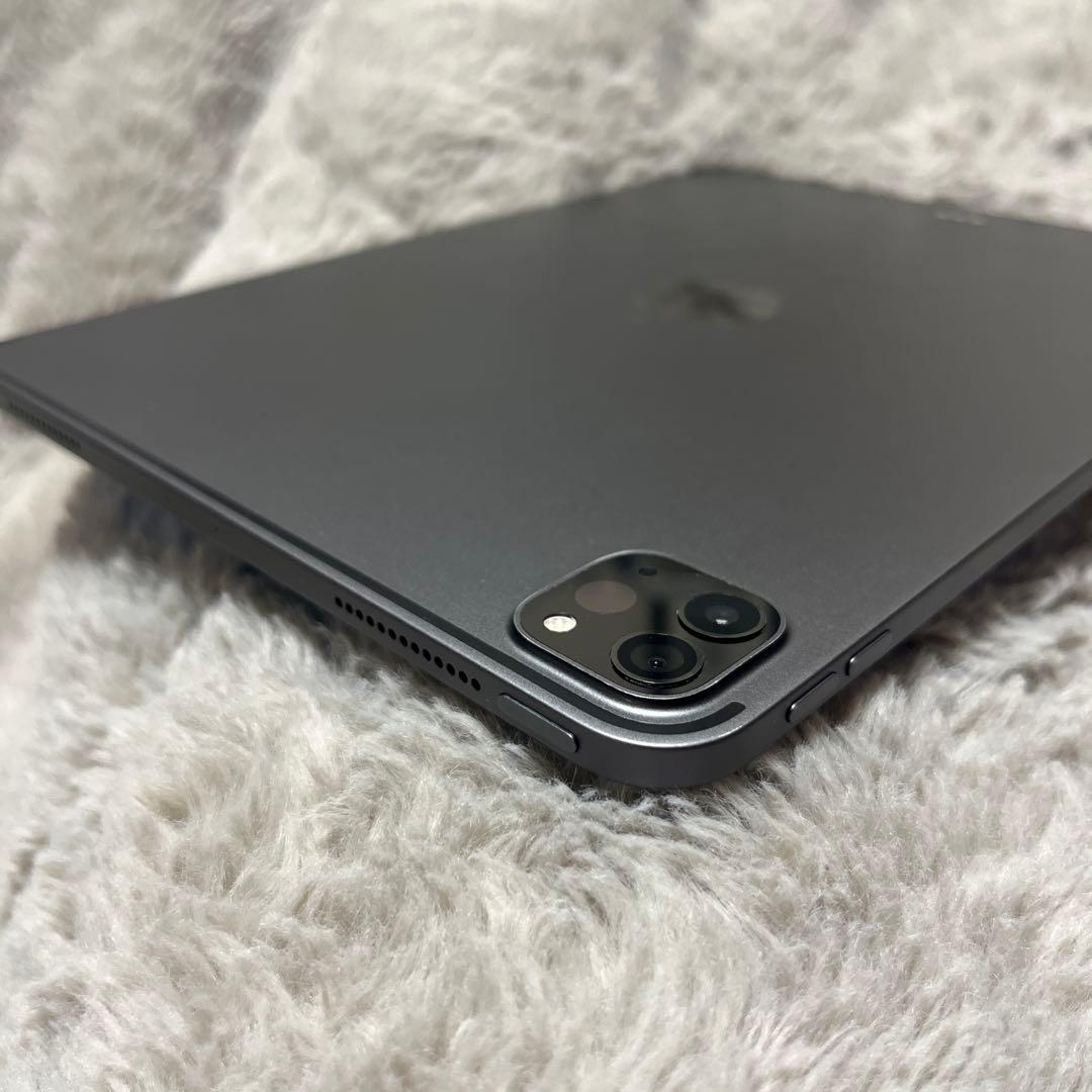 な*に様 iPad Pro 第2世代 スペースグレー 11インチ WiFiモデル